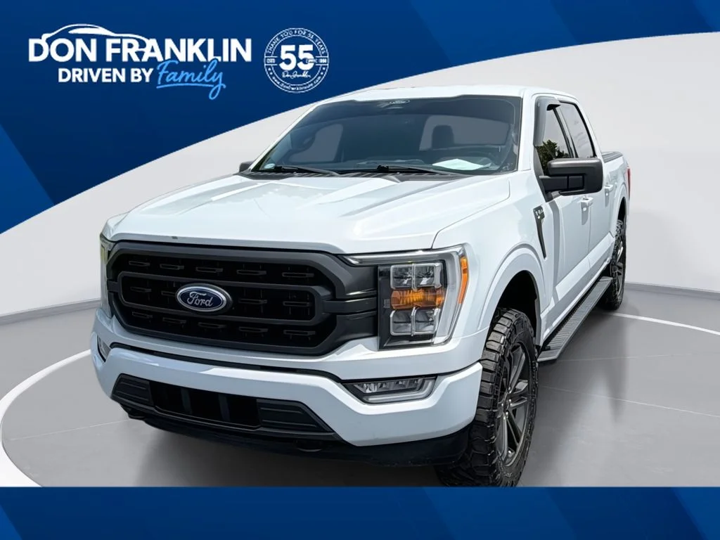 Used 2022 White Ford XLT image 1