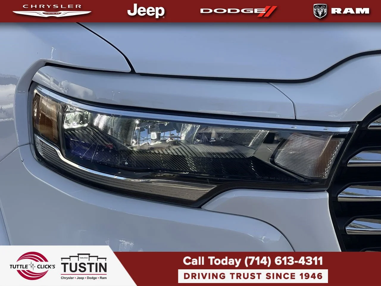 New 2026 Bright White Clear-Coat Exterior Paint RAM Laramie image 13