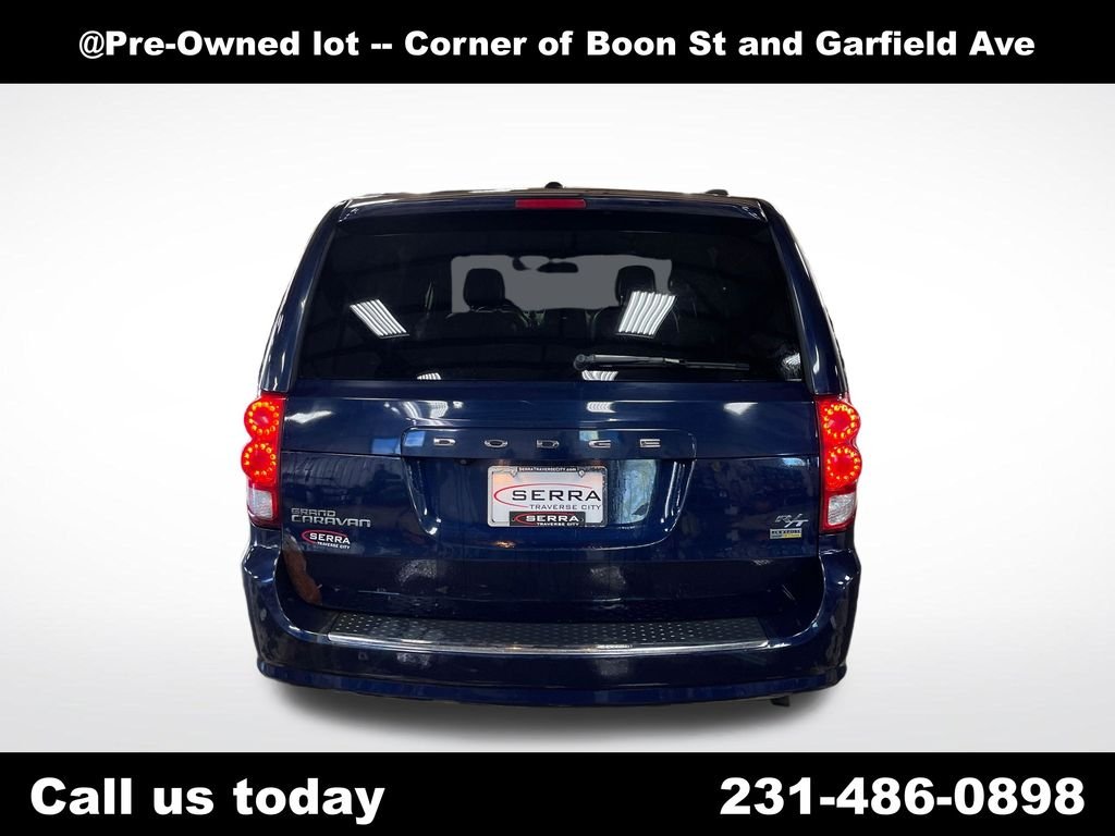 Used 2016 Blue Dodge R/T image 4