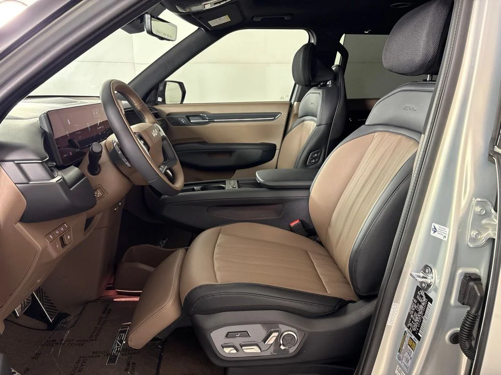New 2026 Ivory Silver Kia GT-Line AWD image 33