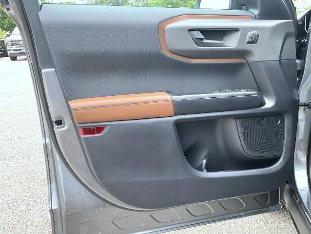 New 2026 Carbonized Gray Metallic Ford Outer Banks image 39