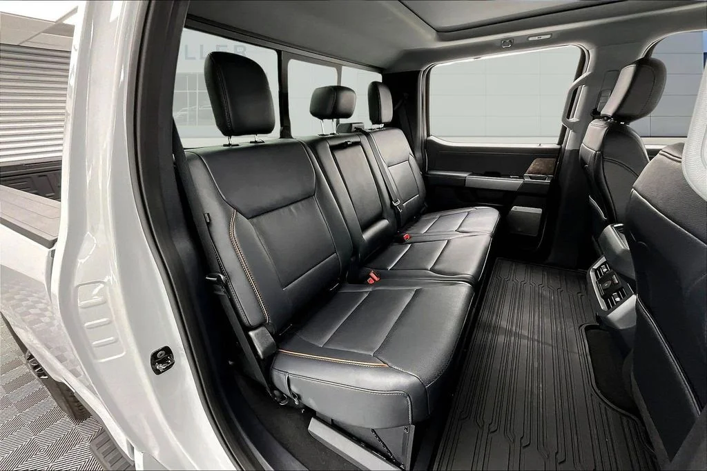 New 2026 Avalanche Ford Lariat image 10