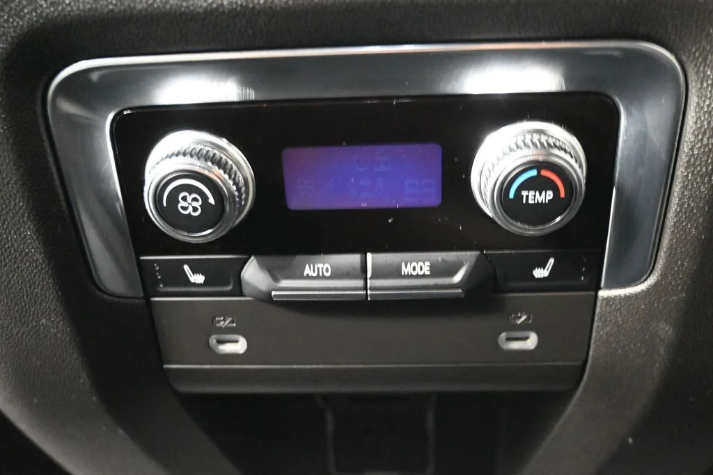 Used 2023 Silver GMC AT4 image 17