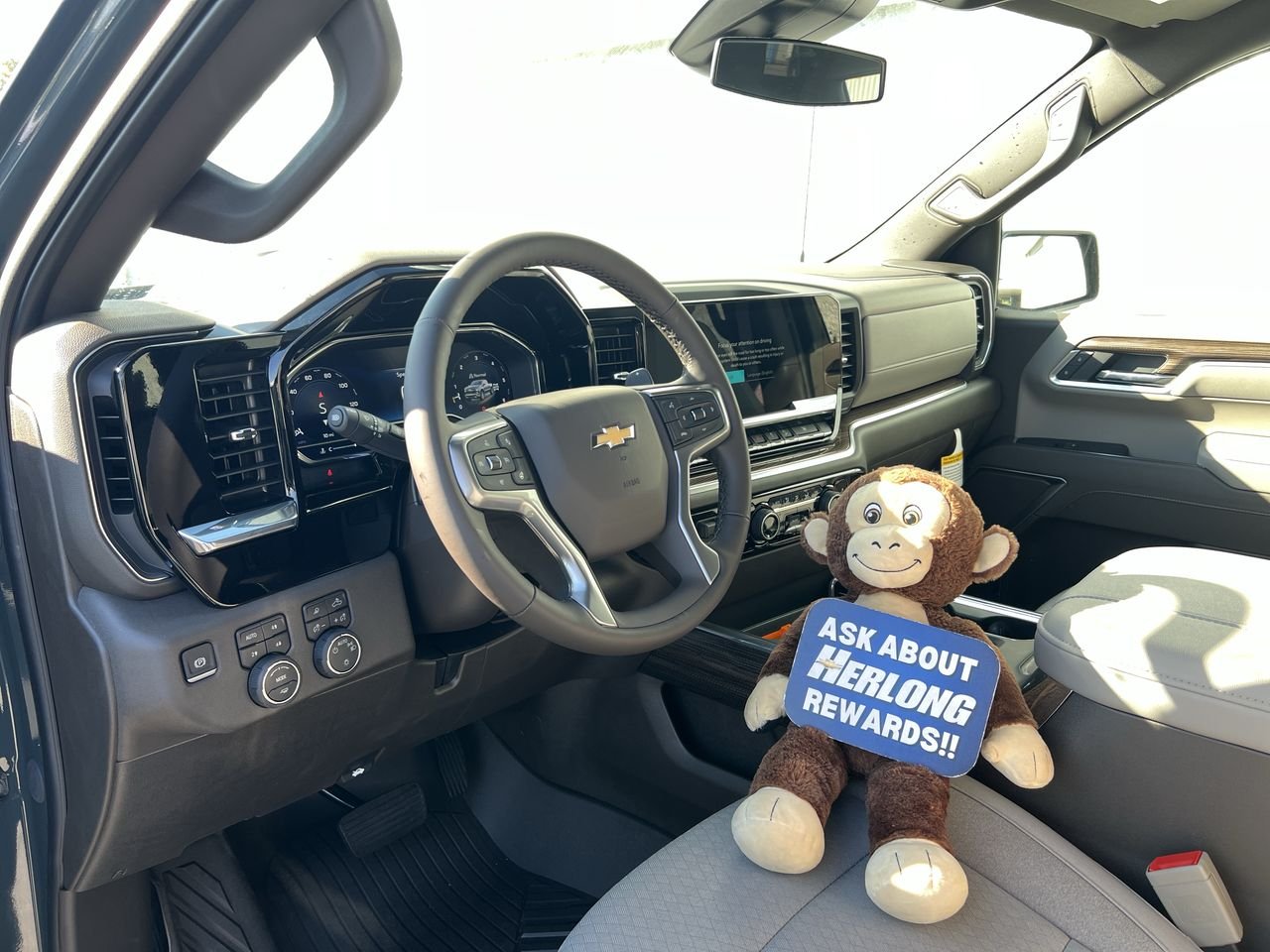 2025 Chevrolet Silverado 1500 LT - Photo 23