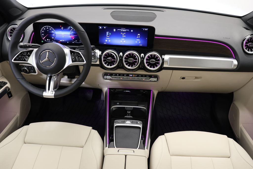 Used 2026 Night Black Mercedes-Benz GLB 250 image 18