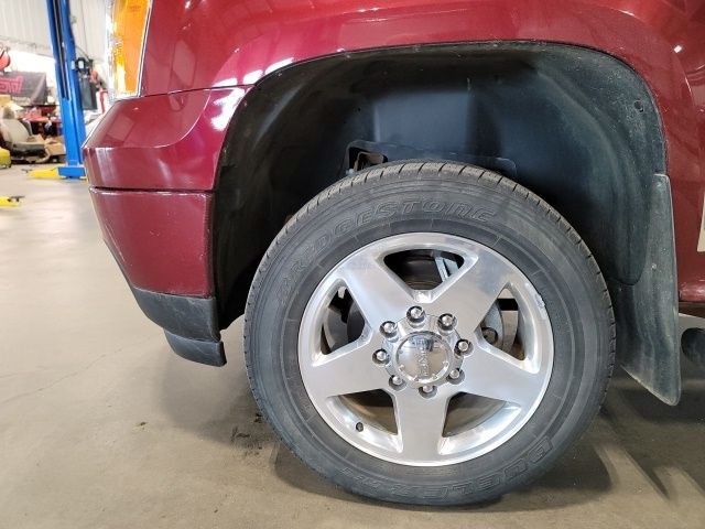 Used 2014 Sonoma Red Metallic GMC Denali image 9