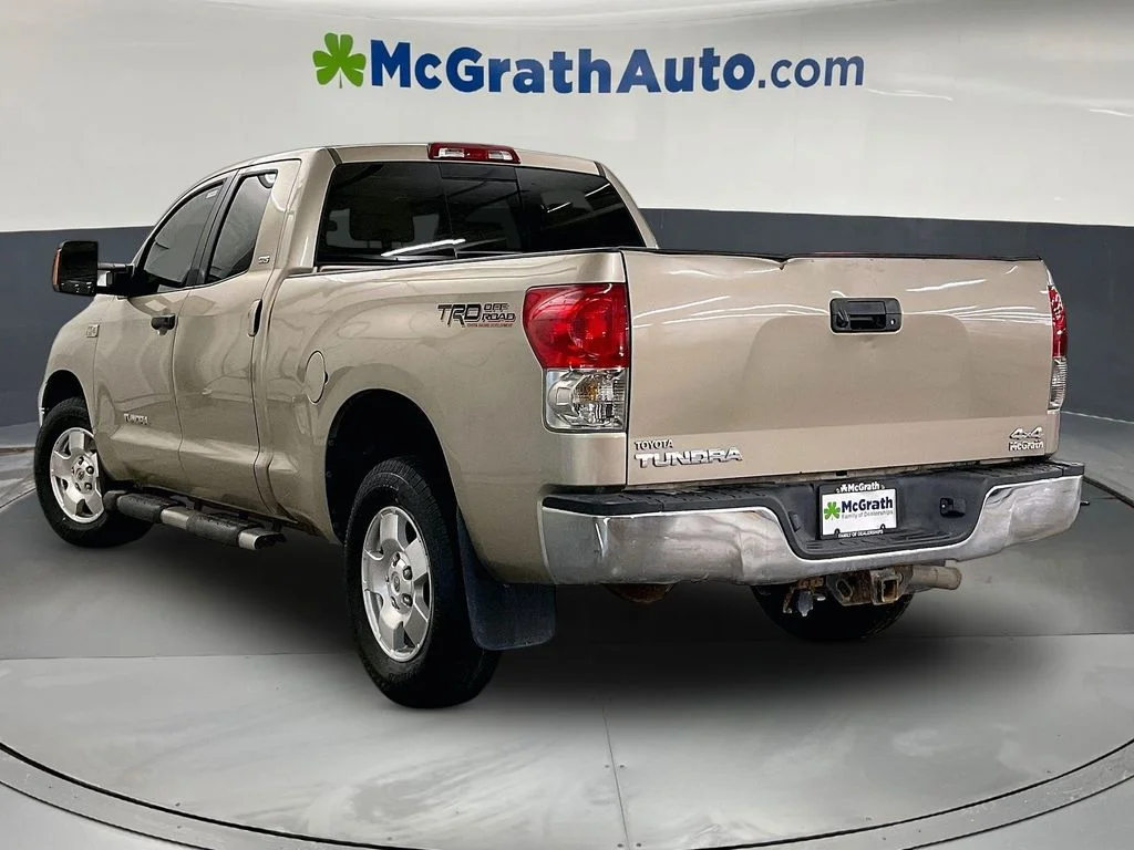 Used 2007 Beige Toyota SR5 image 3