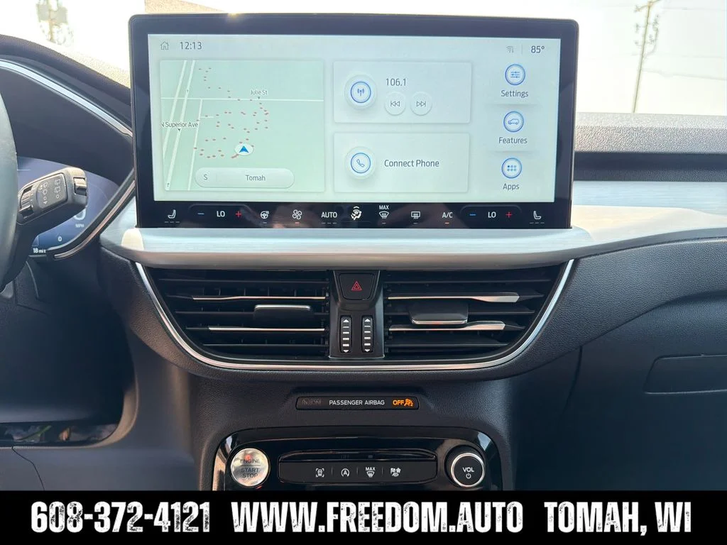 Used 2025 Black Ford Platinum image 18