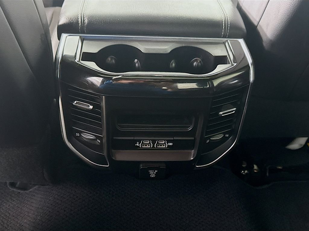 Used 2019 Diamond Black Crystal Pearlcoat Ram Laramie image 27