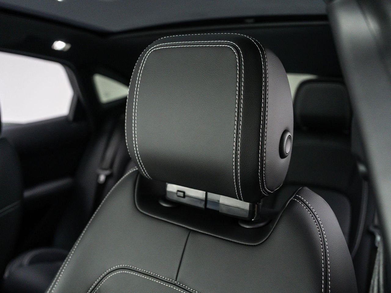 2024 Jaguar E-Pace R-DYNAMIC SE - Photo 16