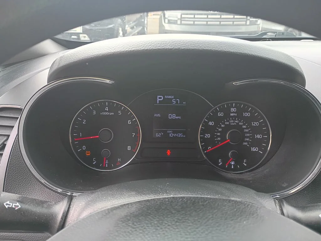 Used 2017 Silky Silver Kia LX image 15