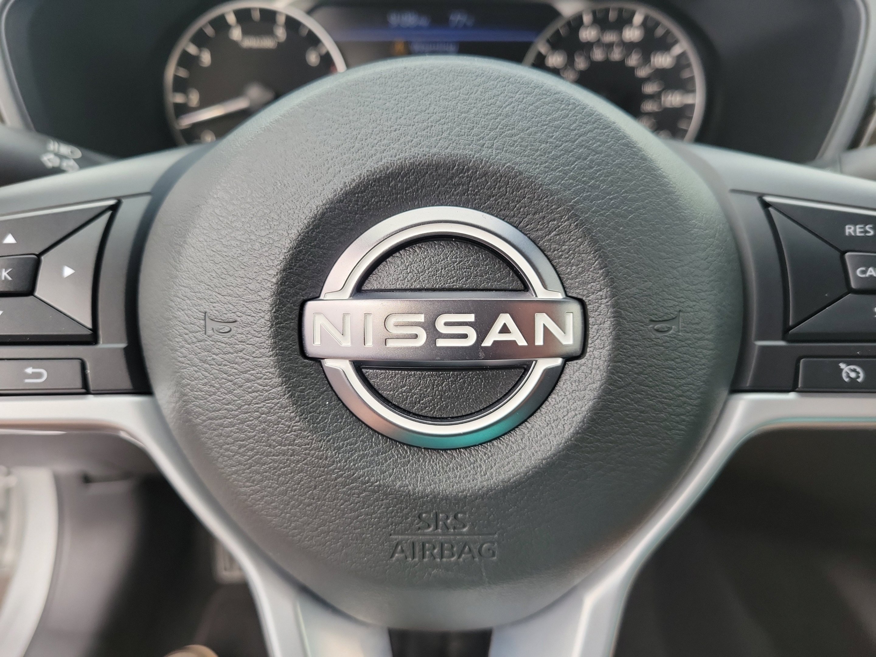 Used 2025 Brilliant Silver Metallic Nissan 2.5 SV image 27