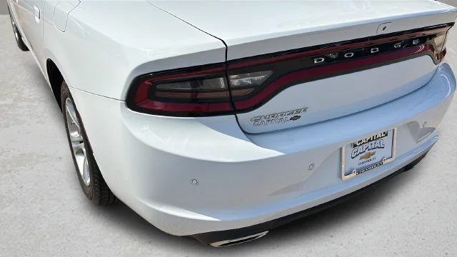 Used 2023 White Dodge SXT image 37