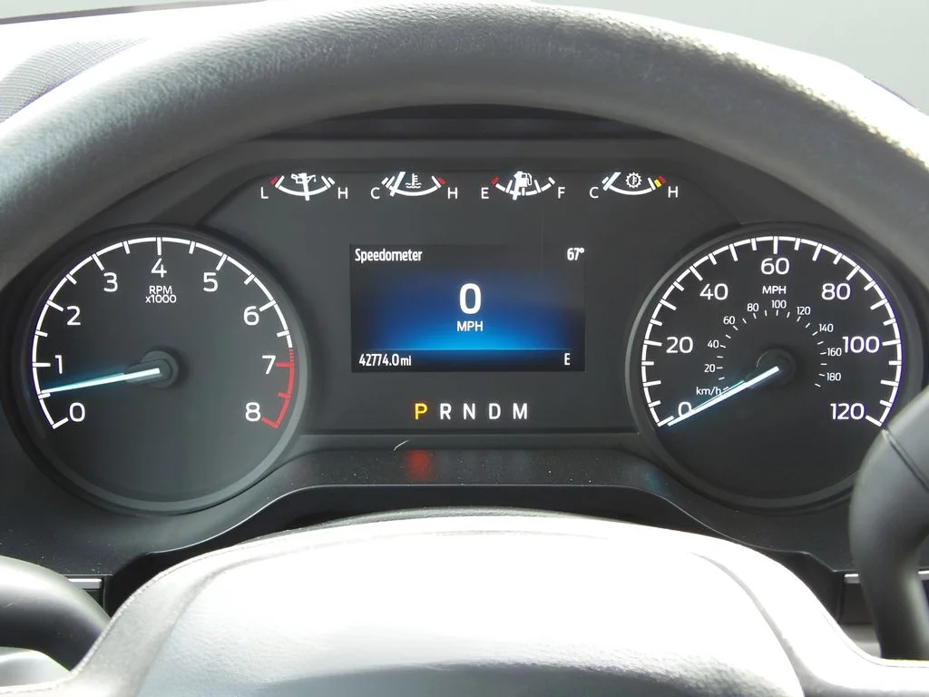 Used 2023 Oxford White Ford XLT image 22