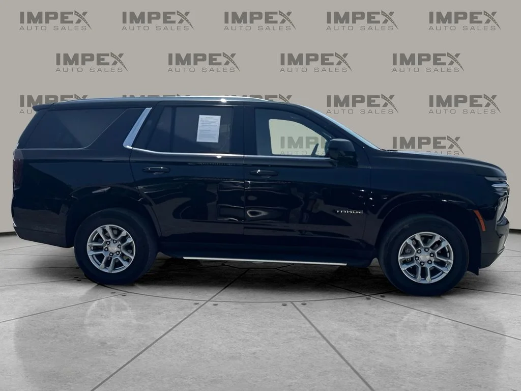 Used 2025 Black Chevrolet LT image 6
