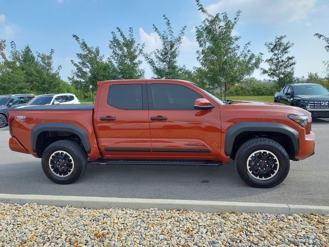 2025 Toyota Tacoma TRD Off Road - Photo 4