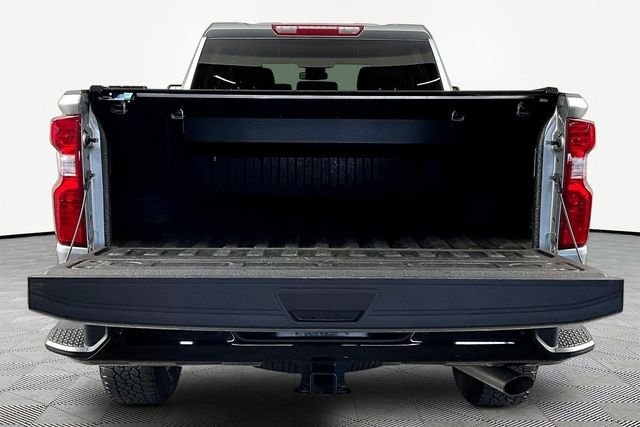 Used 2025 Gray Chevrolet Custom image 7