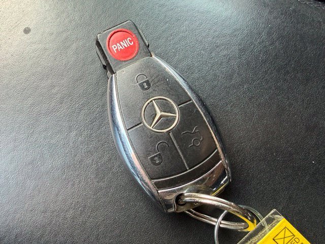 Used 2010 Arctic White Mercedes-Benz ML 63 AMG® image 16