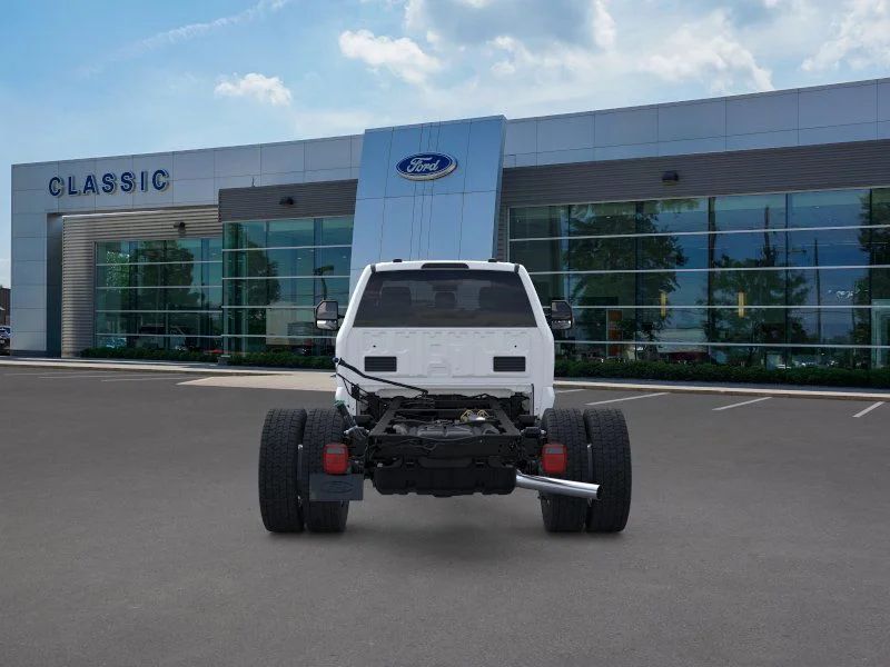New 2025 Oxford White Ford F-550® XL image 15