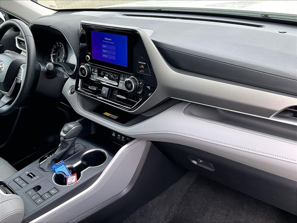 Used 2026 Beige Toyota XLE image 14