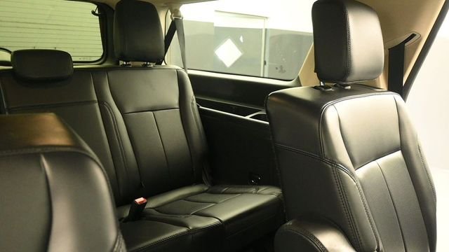 Used 2022 White Ford XLT image 22