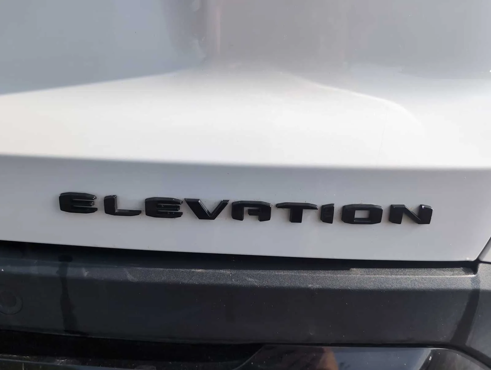 Used 2026 Summit White GMC Elevation image 34