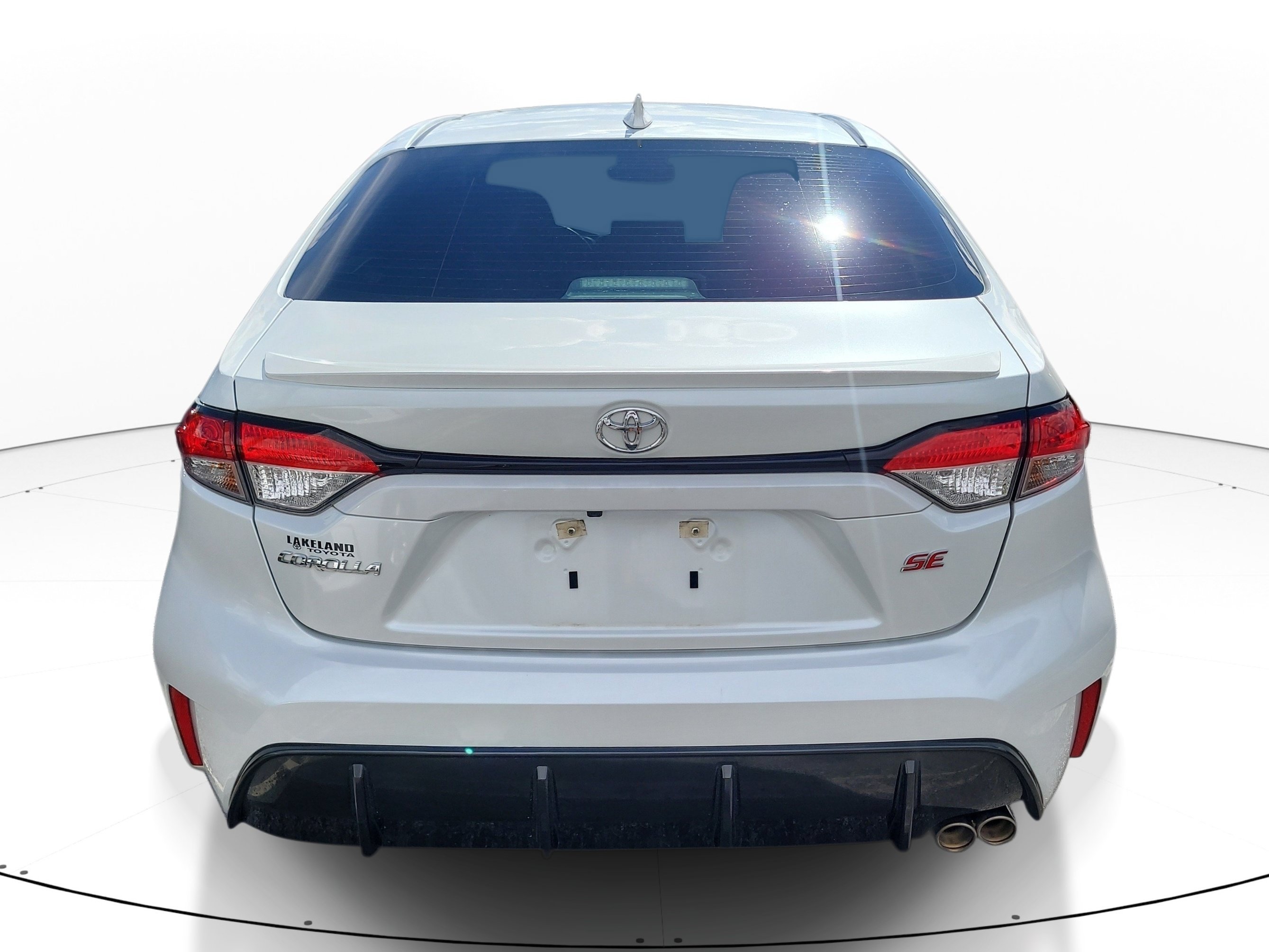 Used 2024 Wind Chill Pearl Toyota SE image 5