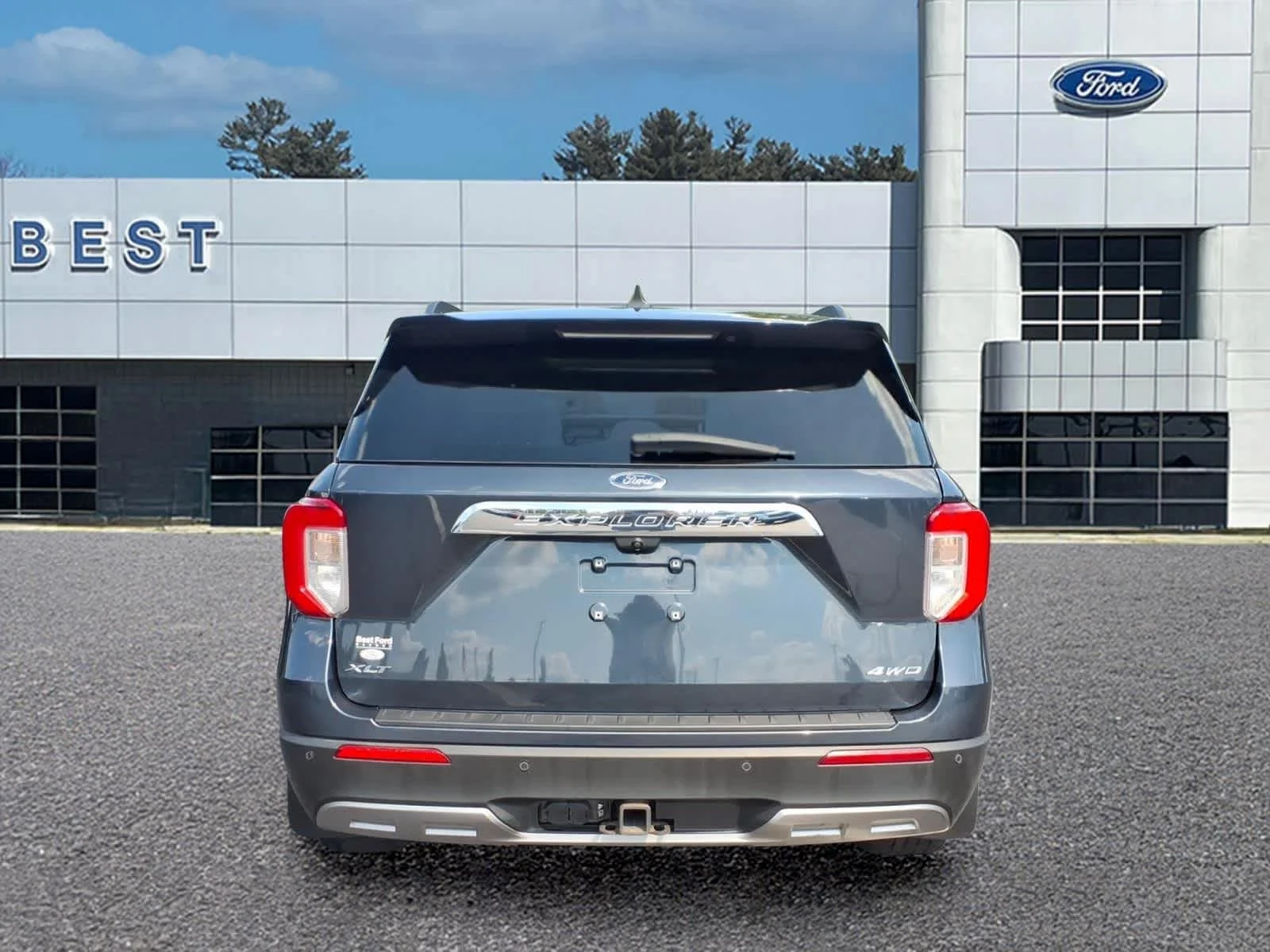 Used 2022 Stone Blue Ford XLT image 5