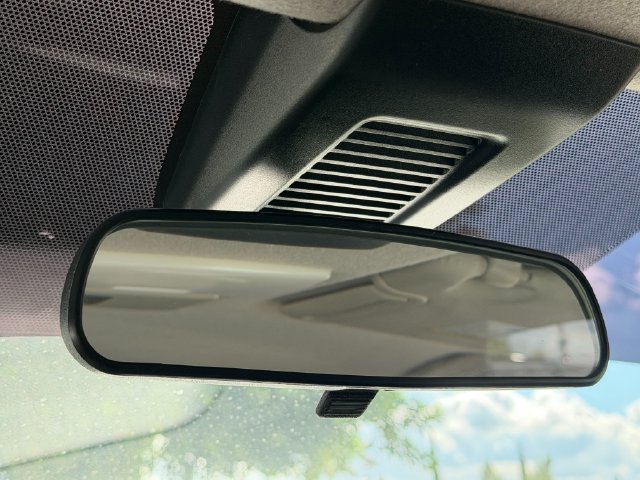 Used 2024 Gray Nissan SV image 31