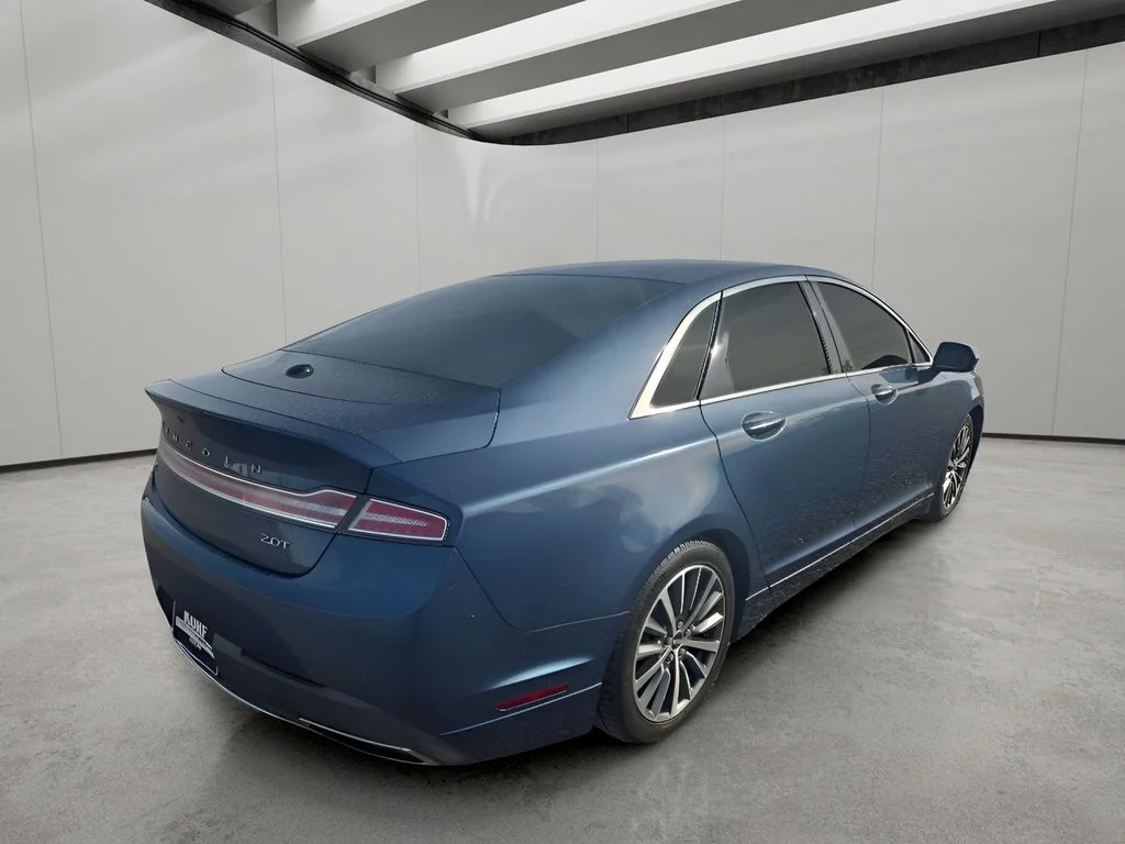 Used 2019 Blue Diamond Metallic Lincoln Standard image 5