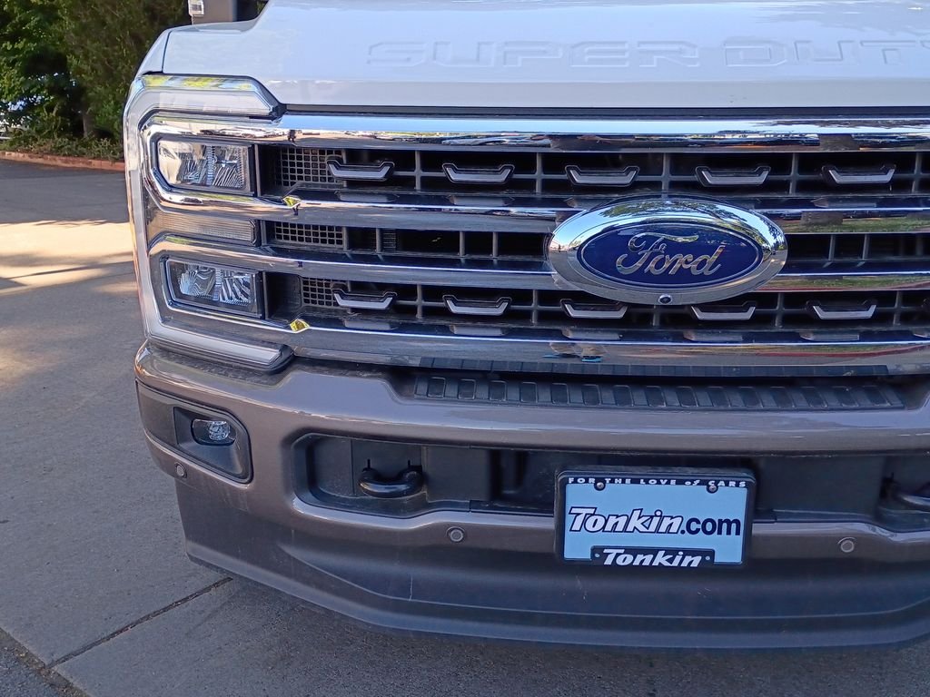 Used 2023 White Ford King Ranch image 11