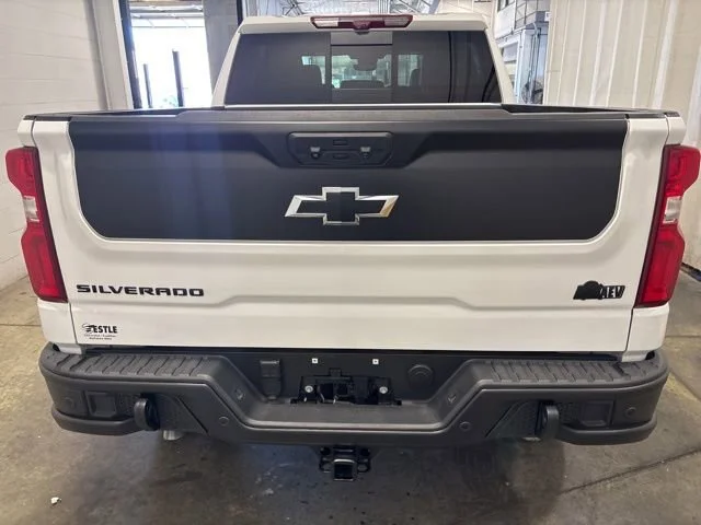 Used 2024 Summit White Chevrolet ZR2 image 5