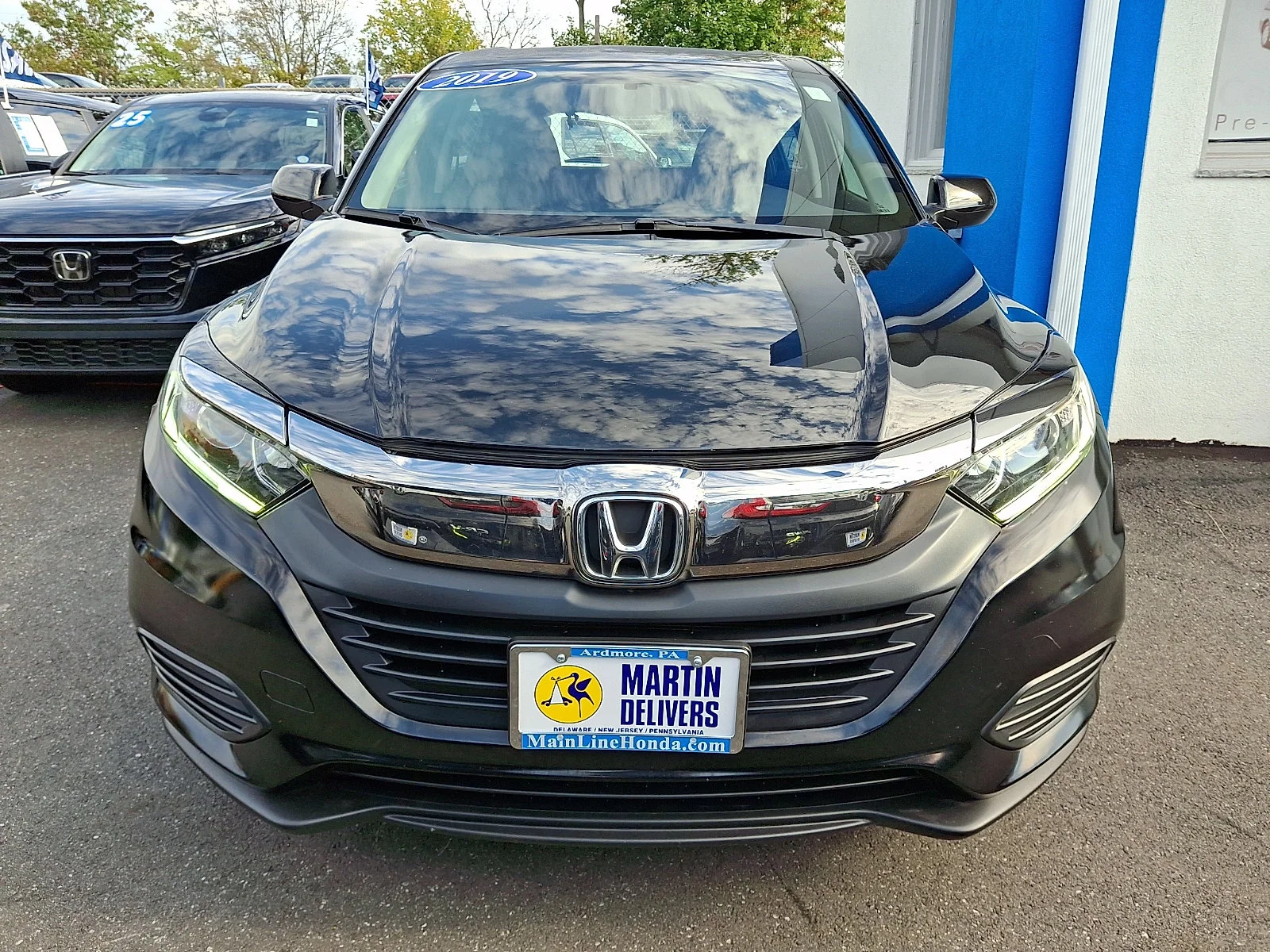 Used 2019 Honda HR-V LX with VIN 3CZRU6H30KG730397 for sale in Ardmore, PA