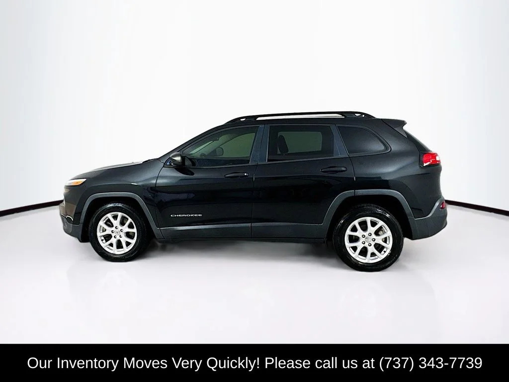 Used 2016 Brilliant Black Crystal Pearlcoat Jeep Sport image 4