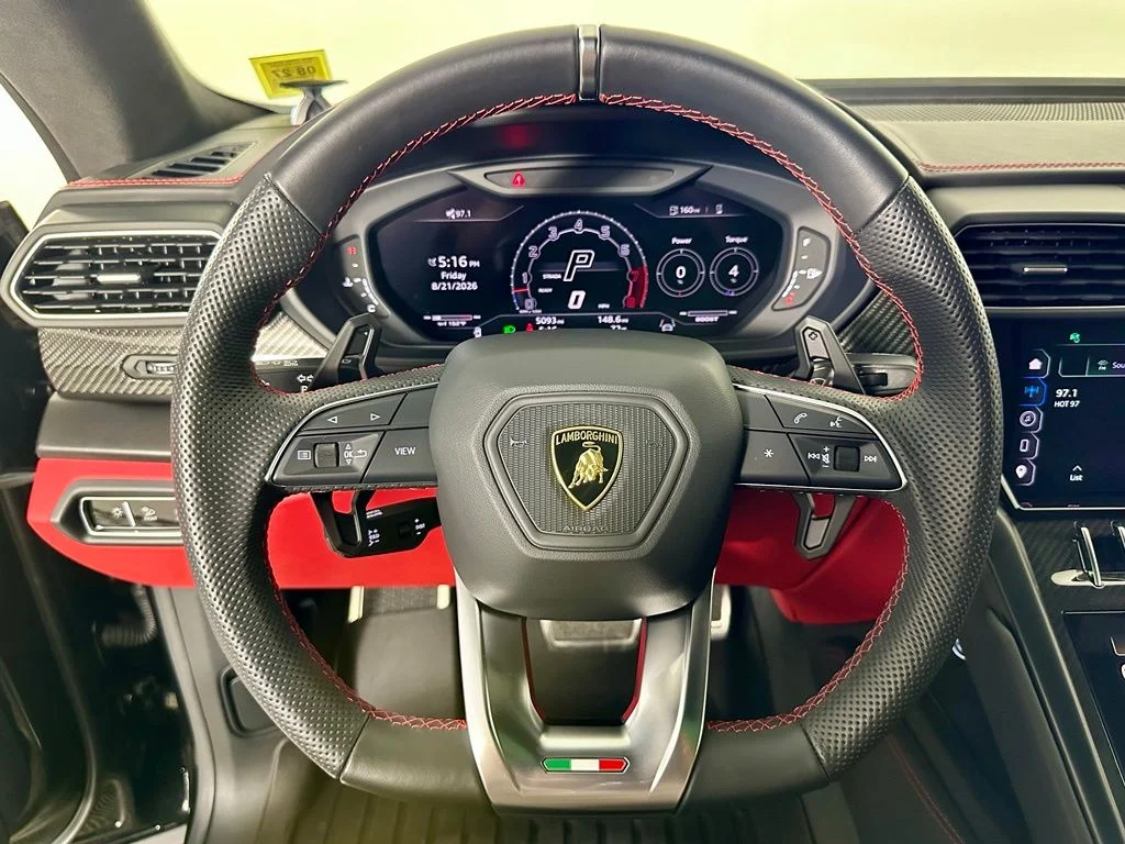 Used 2024 Black Lamborghini S image 12