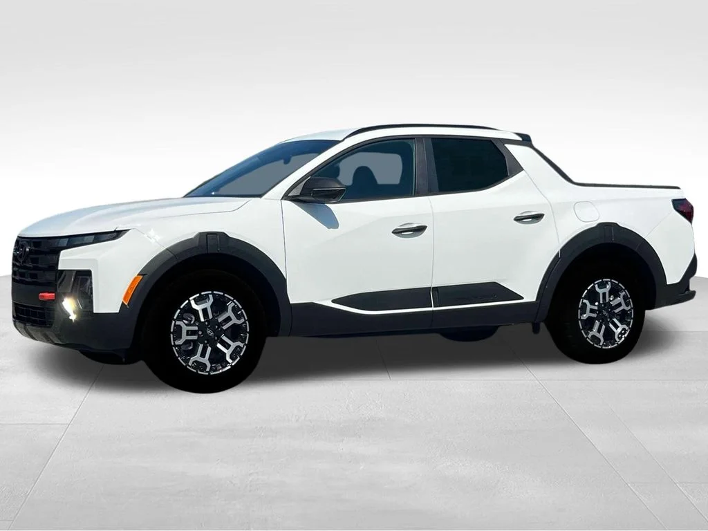 Used 2025 White Hyundai XRT image 2