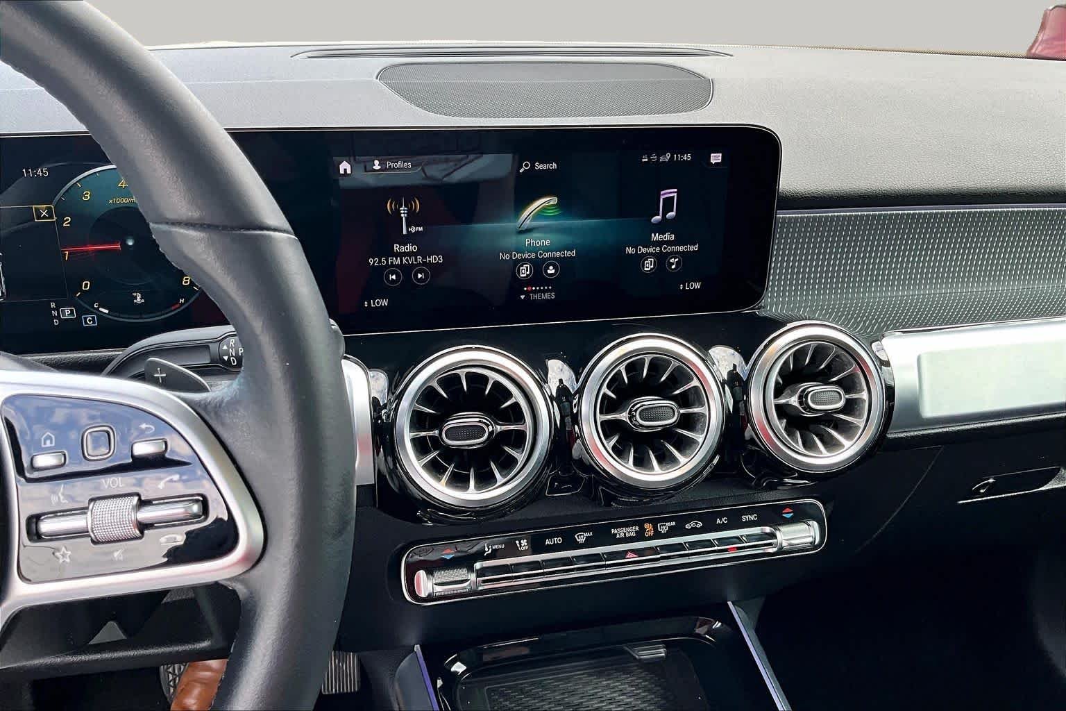Pre-Owned 2022 Mercedes-Benz GLB 250