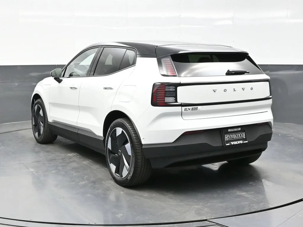New 2026 White Volvo Twin Motor Performance Ultra image 5