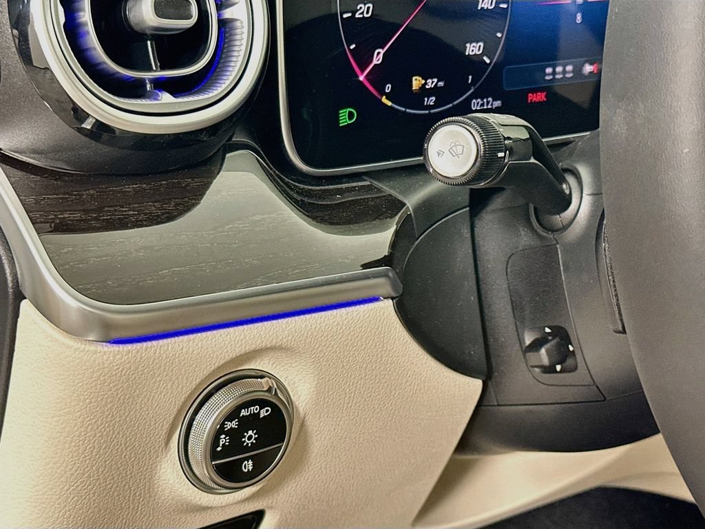 New 2026 Polar White Mercedes-Benz C 300 image 43