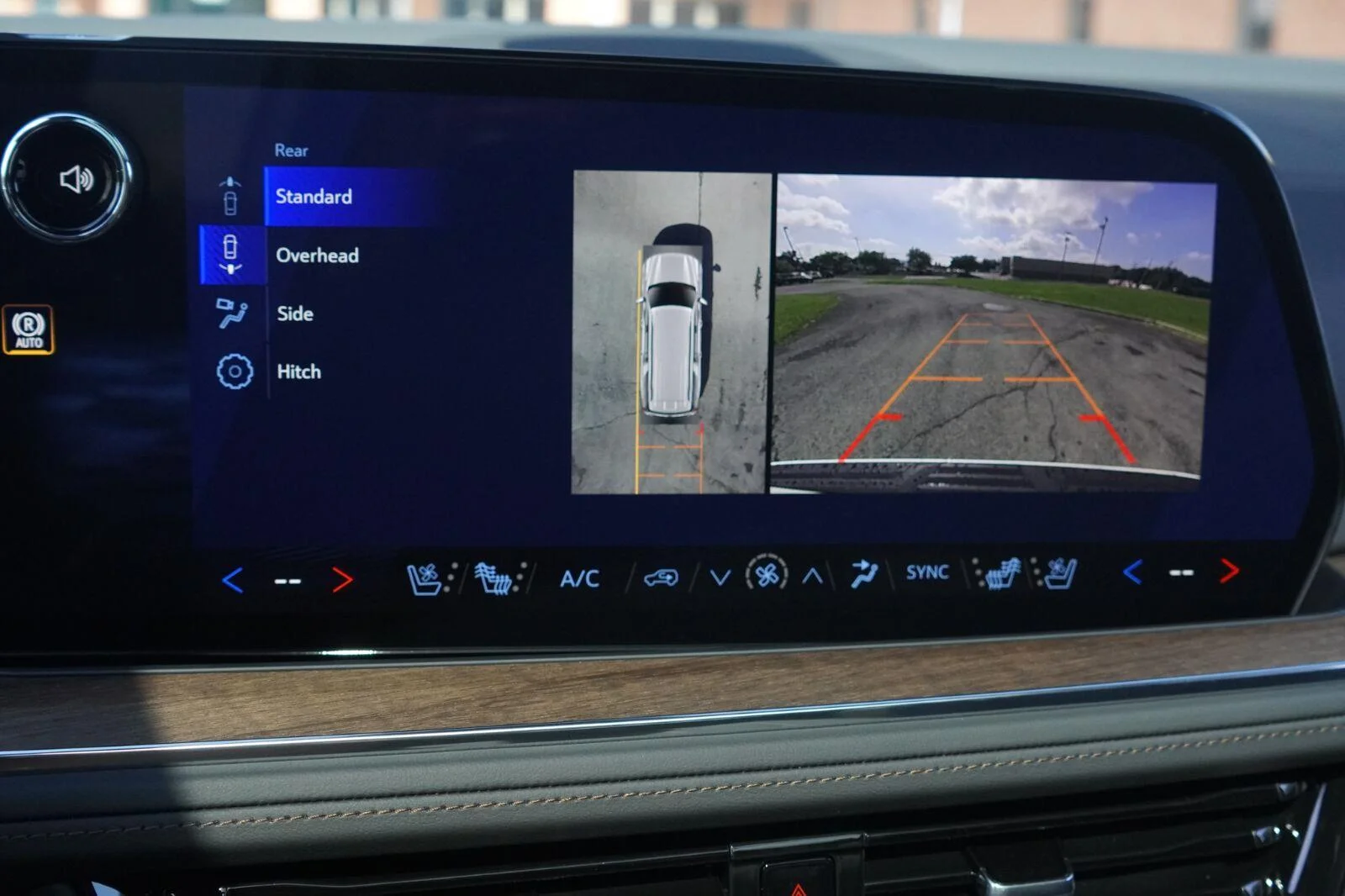 2026 Chevrolet Suburban High Country - Photo 24