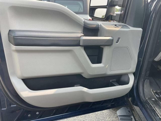 Used 2017 Blue Ford XLT image 16