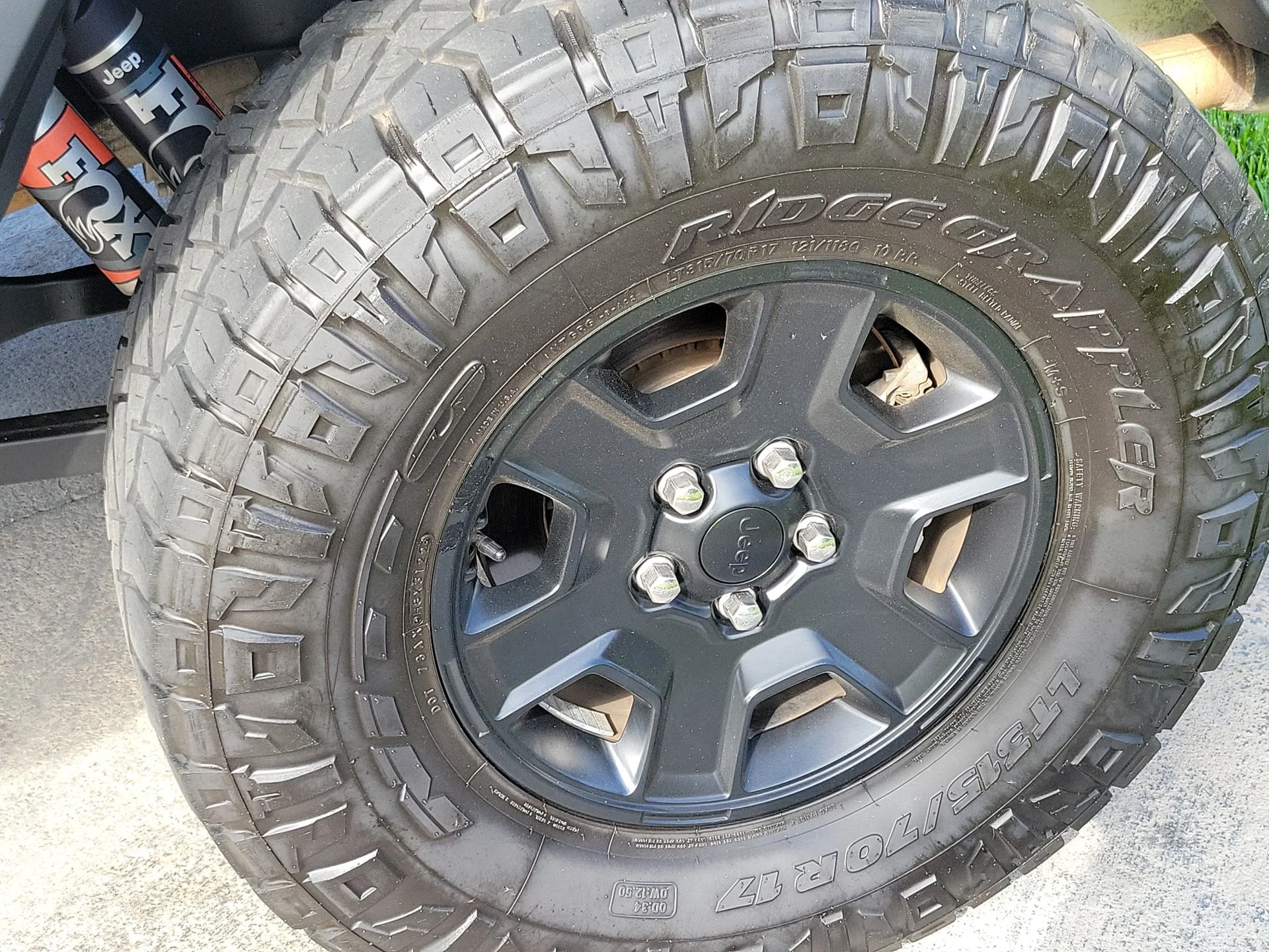 Certified Used 2022 Blue Jeep Mojave image 34