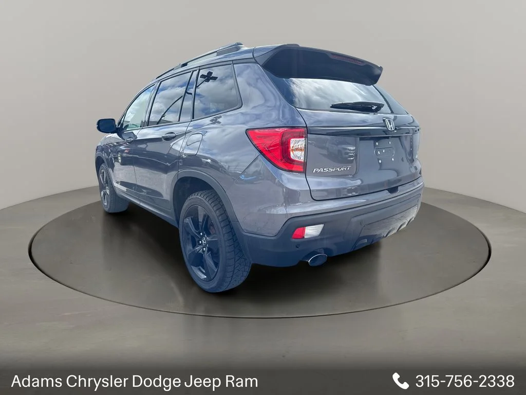 Used 2019 Gray Honda Elite image 5