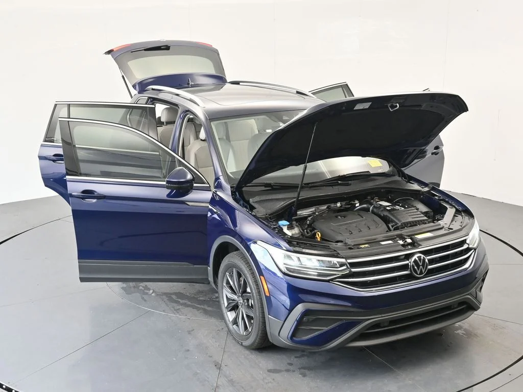 Used 2023 Blue Volkswagen 2.0T SE image 38
