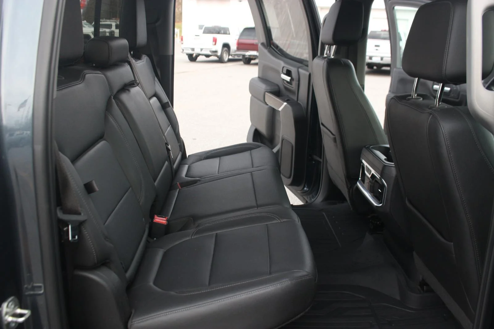 Used 2019 DARK SKY METALLIC GMC SLT image 36