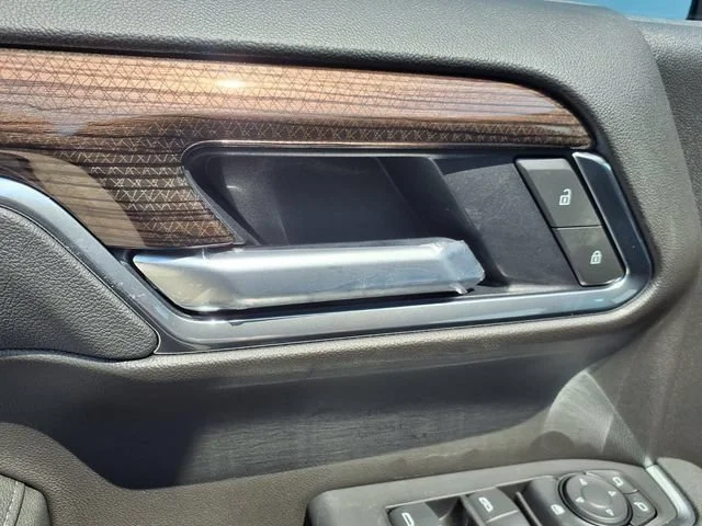 New 2026 Sterling Gray Metallic Chevrolet LT image 11