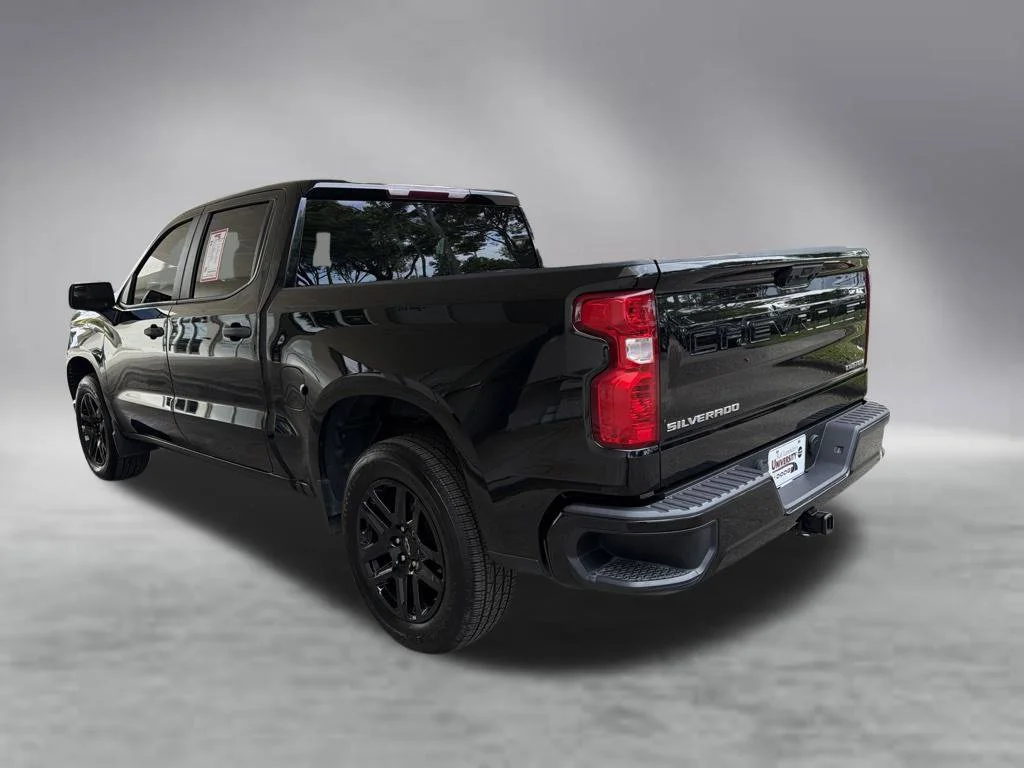 Used 2023 Black Chevrolet Custom image 4