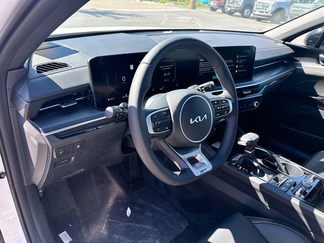 New 2026 Snow White Pearl Kia GT image 9