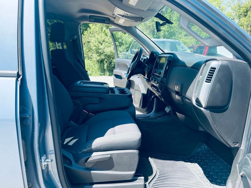 Used 2016 Gray Chevrolet LT image 22