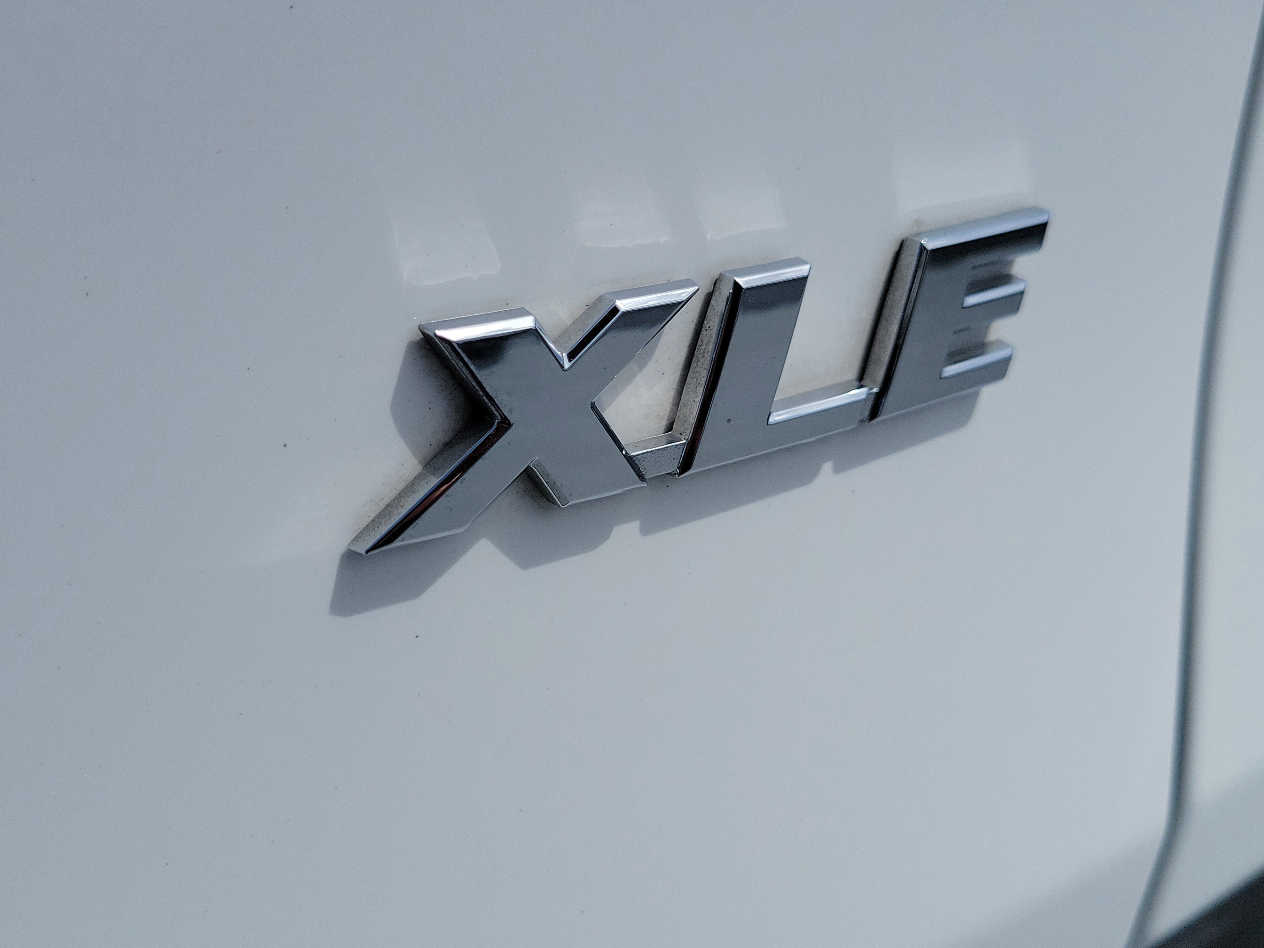 Used 2025 Ice Toyota XLE image 8
